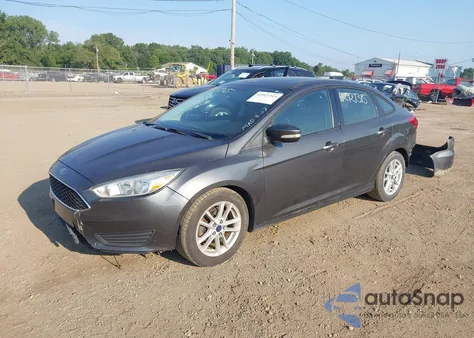 2015 Ford Focus Se z USA, uszkodzony, nr VIN 1FADP3F21FL355098